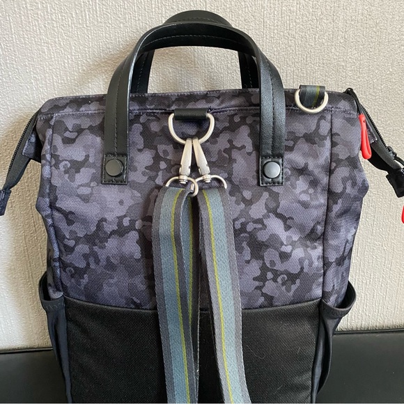 Sherpani Dispatch Convertible Backpack/Tote - Dream Camo - Picture 6 of 9